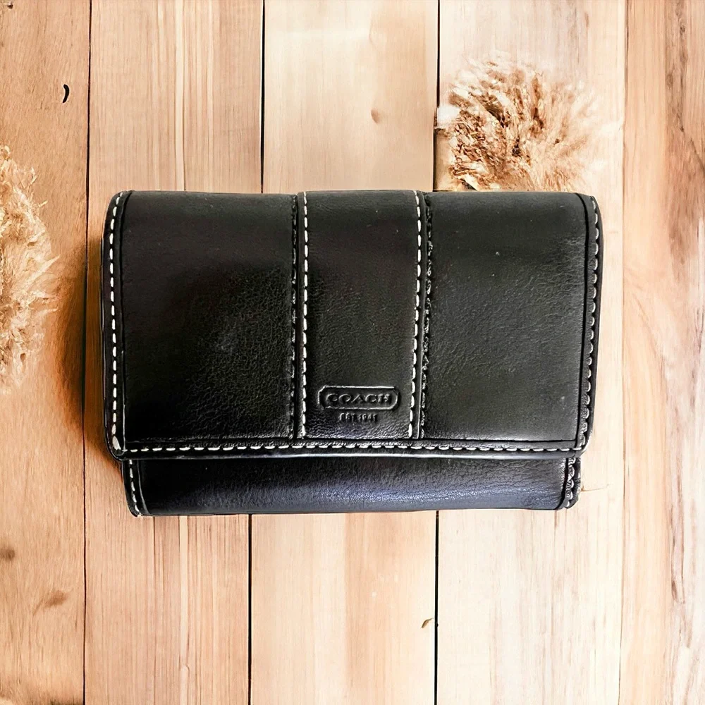 Authentic  Coach Black Leather Wallet, Card Organizer , Lot of Pockets